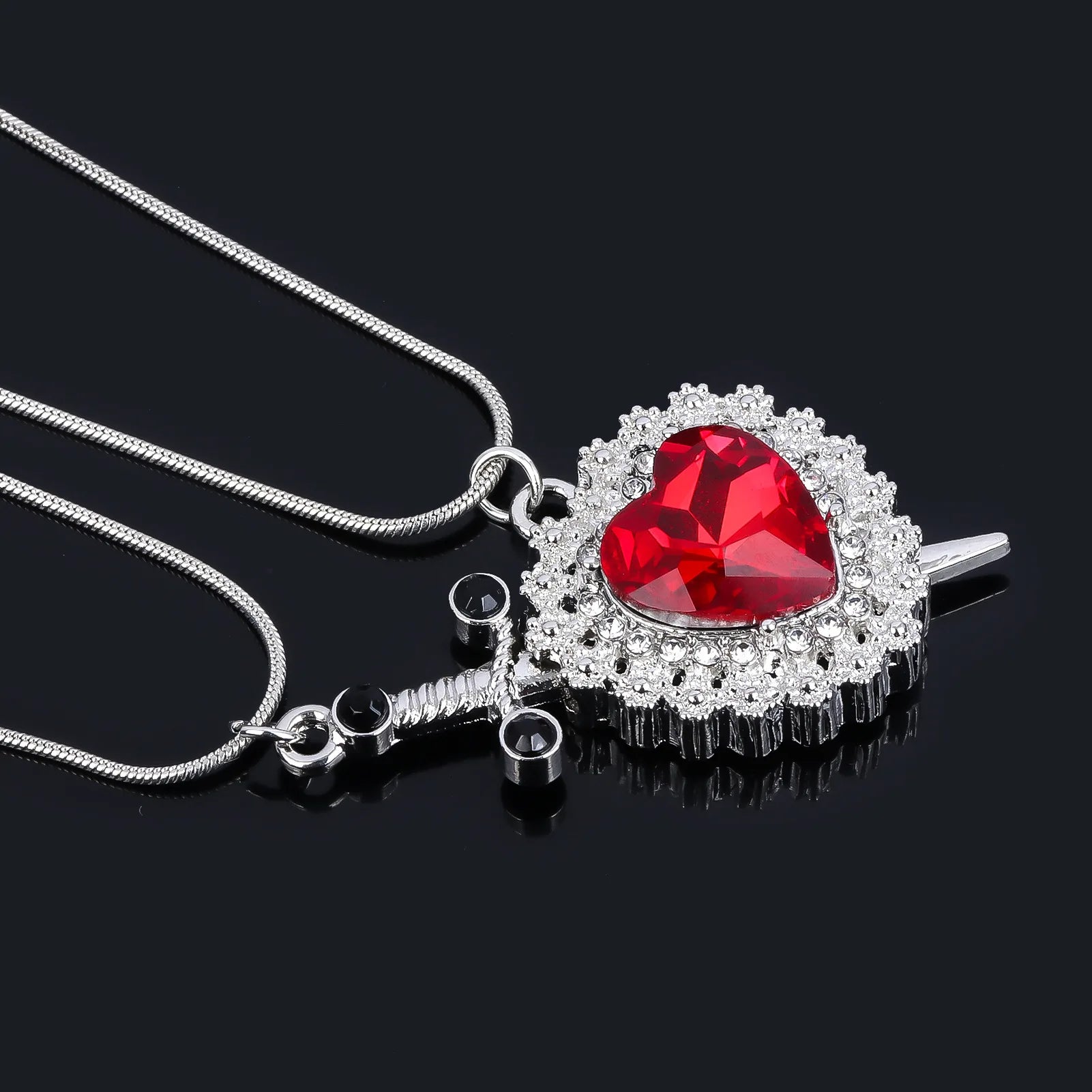 Collares "LA FUERZA DE UN AMOR INQUEBRANTABLE" (Corazón y Espada)