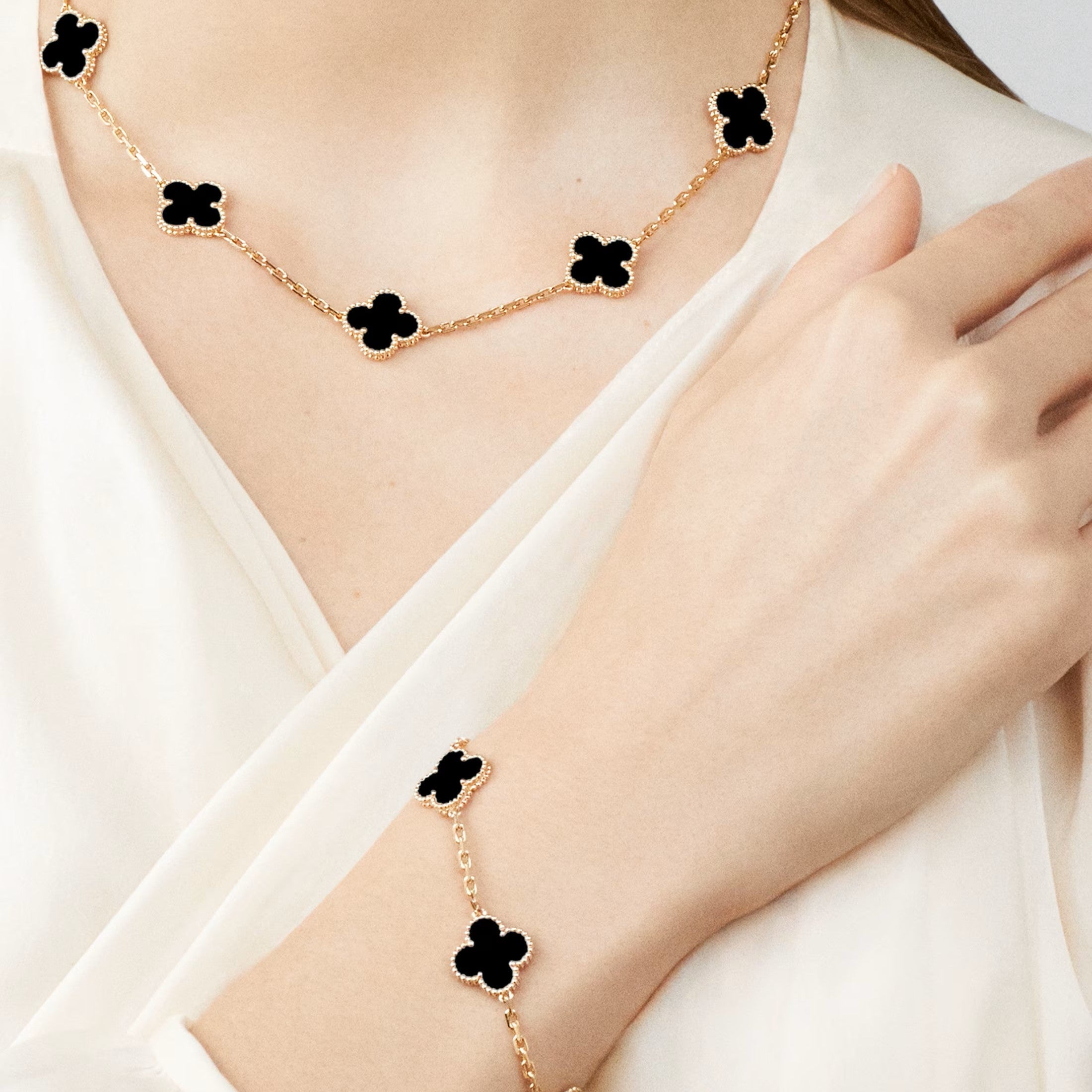 Dúo "EL ACCESORIO PERFECTO DE LA SUERTE" (Collar y Pulsera)