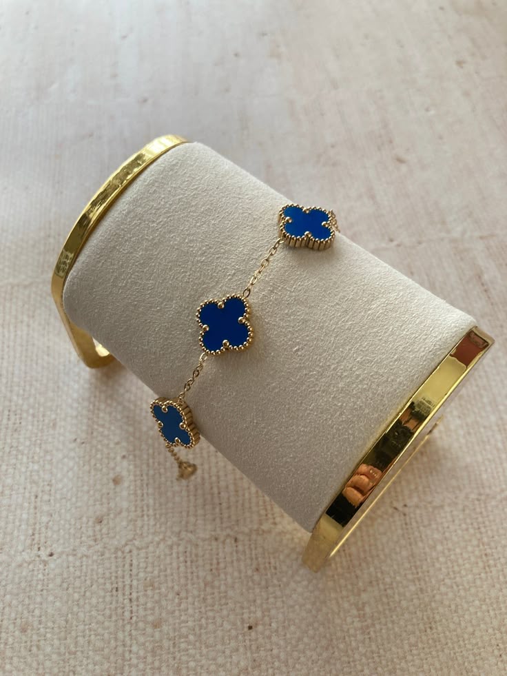 Pulsera de trebol azul inspirada en van cleef