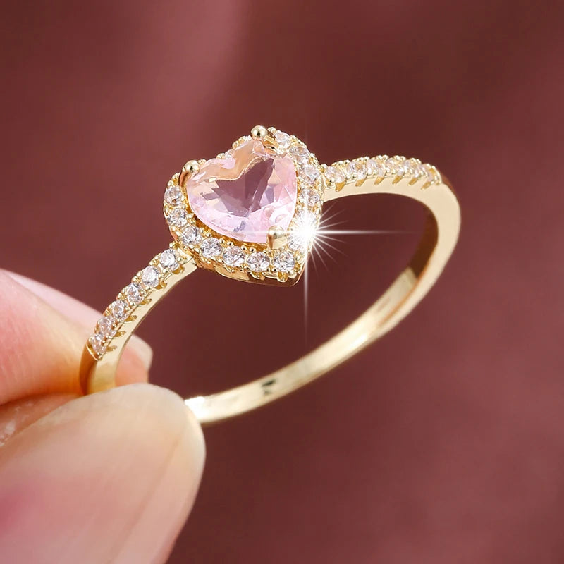Anillo "UN CORAZÓN QUE BRILLA POR AMOR"